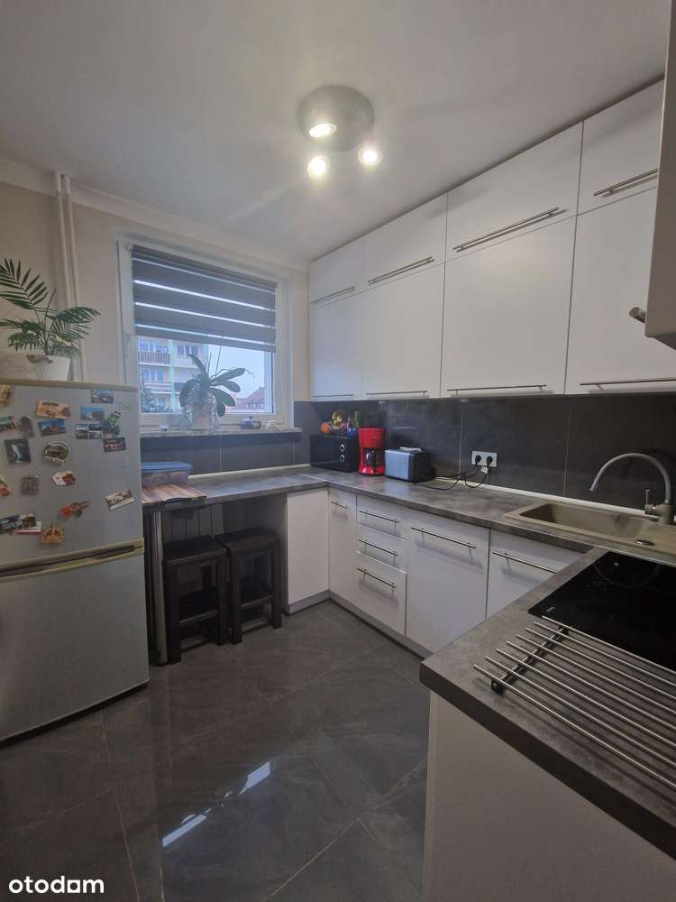 Wyremontowane i wyposażone mieszkanie, 3 pokoje w bloku-5