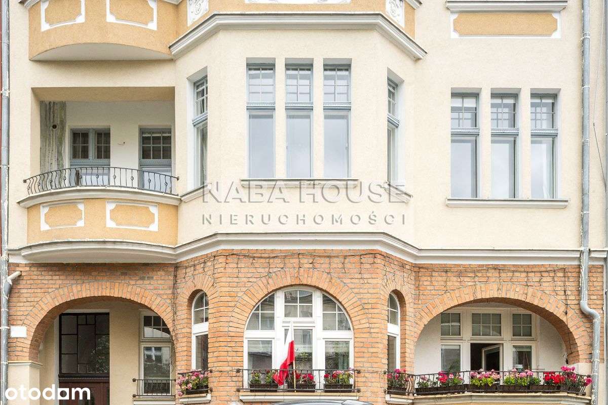 Słoneczny klimatyczny Apartament z dwoma balkonami-18