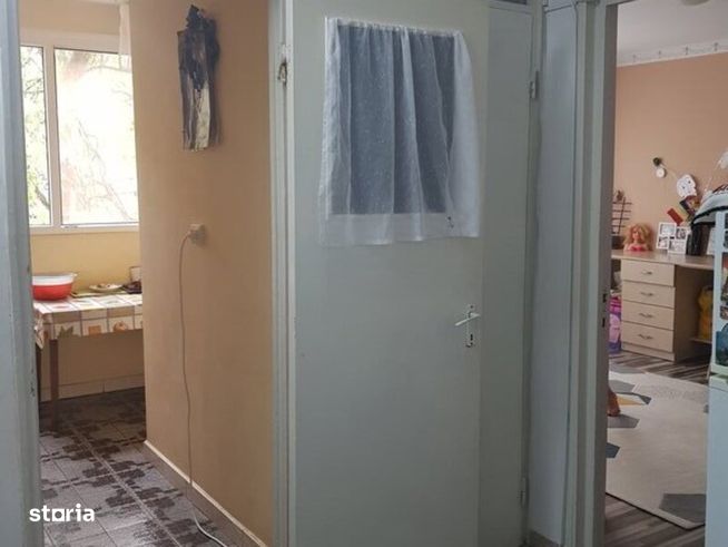 Apartament 4 camere. 1 Decembrie 1918, Ozana.-3