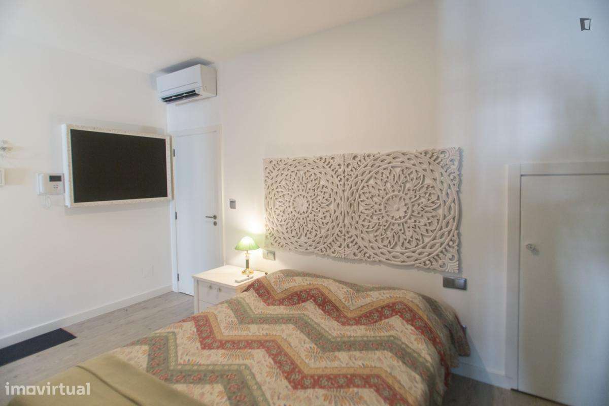 Apartamento com 1 quartos - localizado em Santo Ildefonso Porto - Grande imagem: 5/10