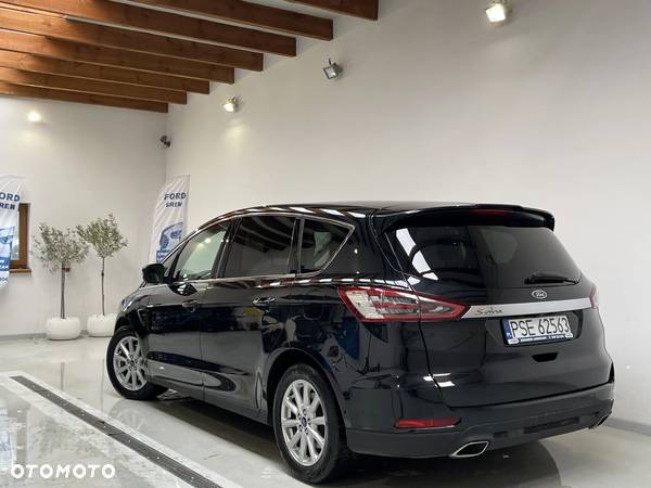 Ford S-Max - 9