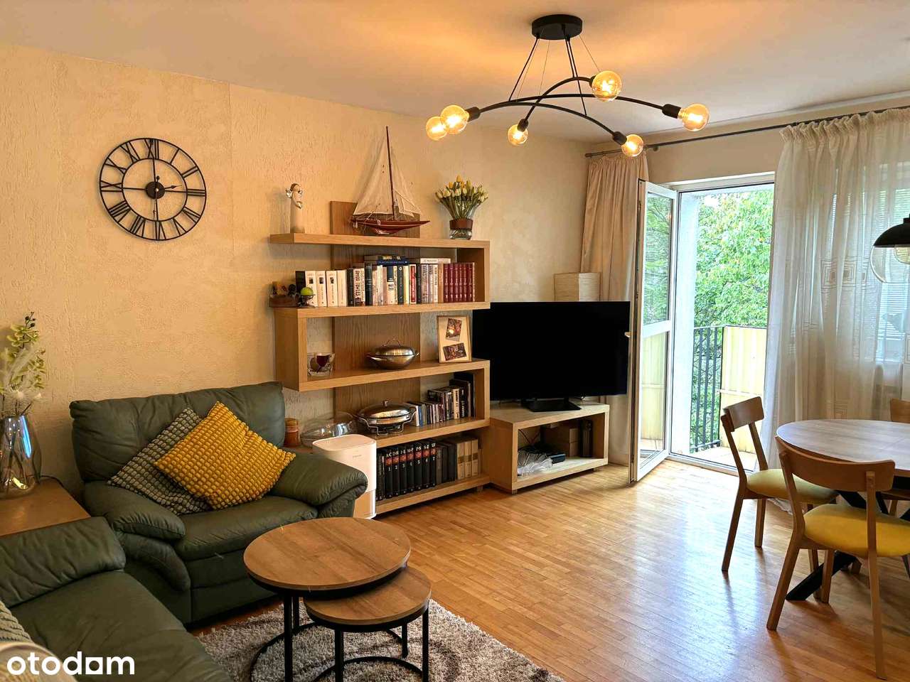 Przestronne 4-pokojowe mieszkanie z balkonem na Starych Bielanach-3