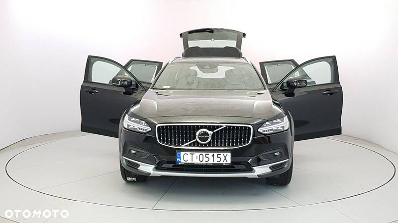 Volvo V60 Cross Country - 10