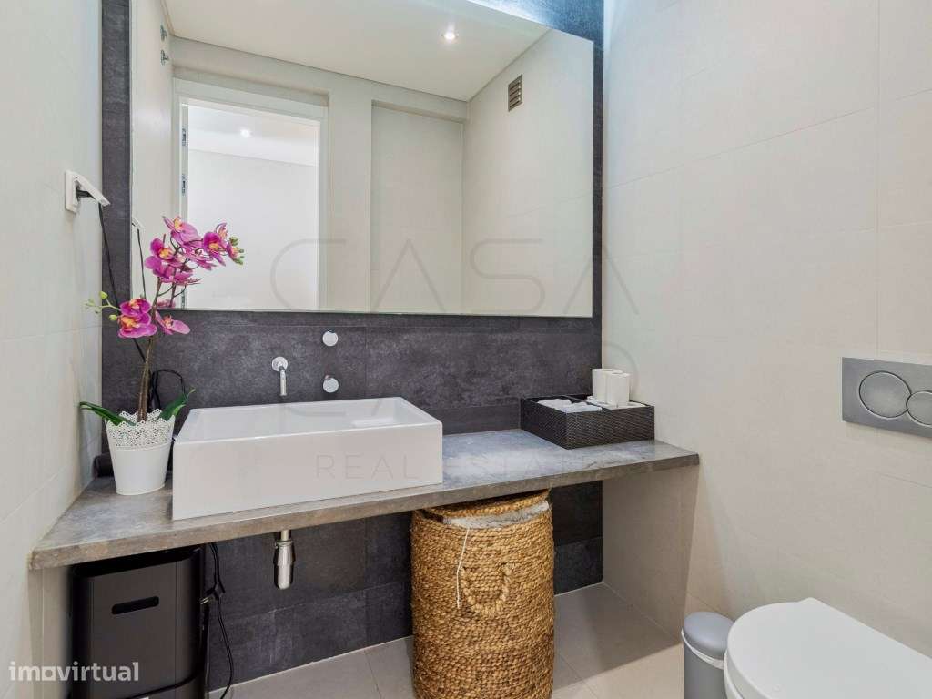 Exclusiva Moradia T4 com garagem, piscina e jacuzzi, rodeada por na...-10