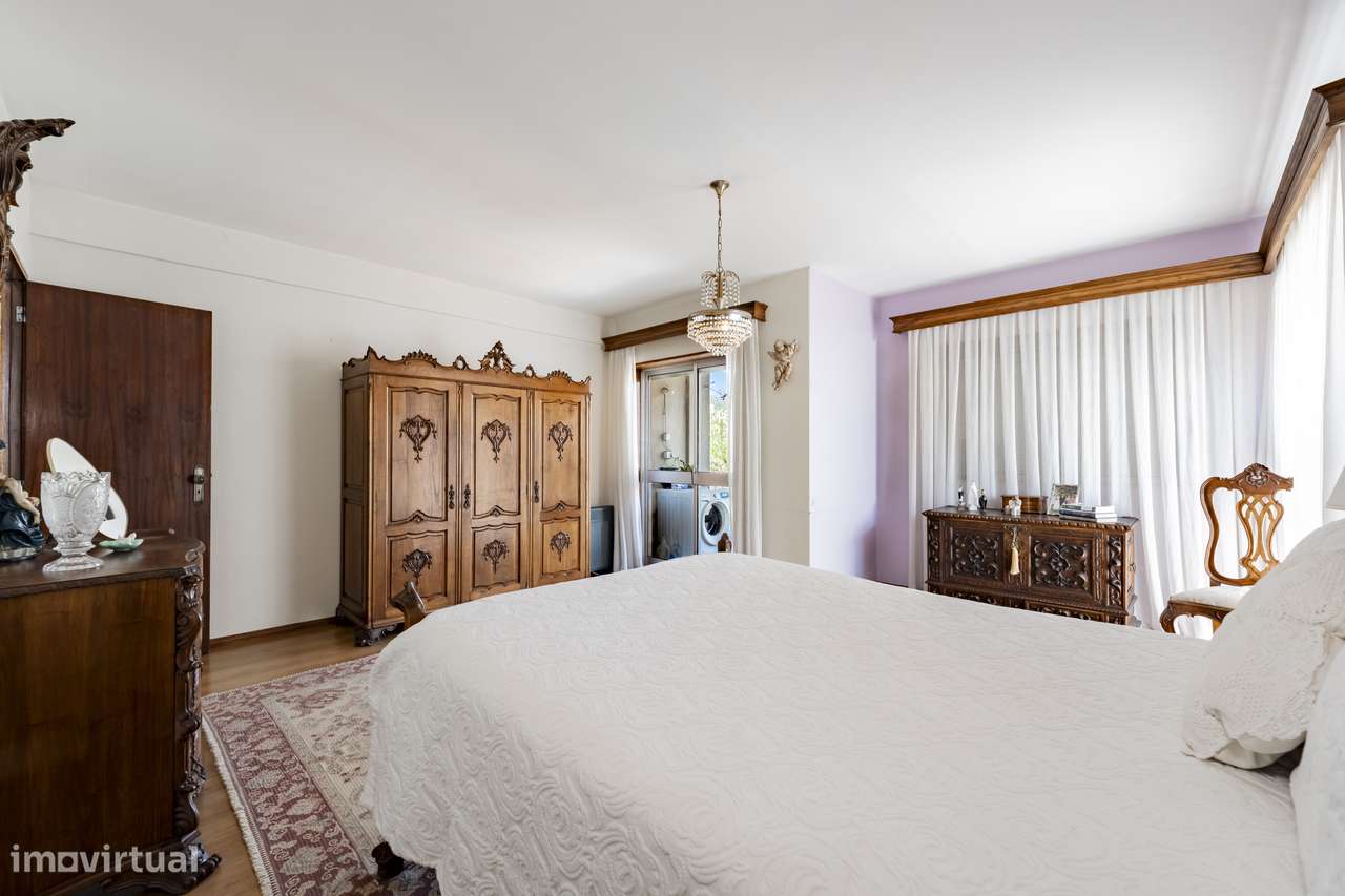 Apartamento T3 Duplex para venda na Rua Doutor José Vilaça, Braga-13