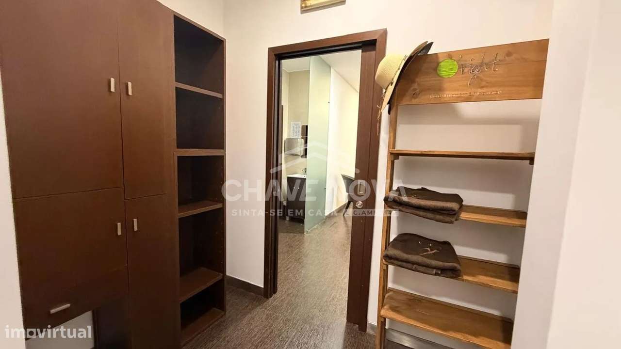 Loja com 150m2 em Costa Cabral perto do Metro Combatentes - Porto - Grande imagem: 5/13