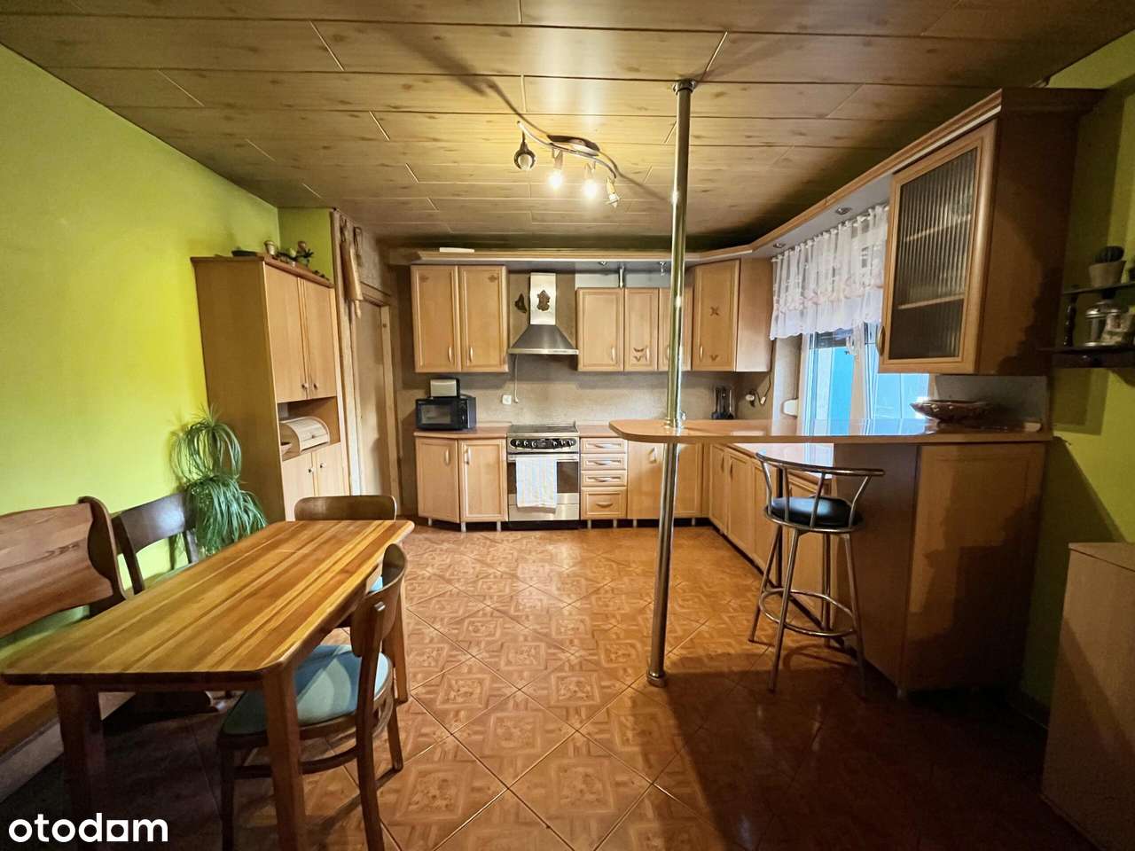 Parterowy dom w Nakle z widokiem na las-9