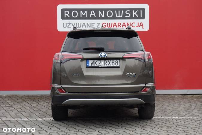 Toyota RAV4 - 6