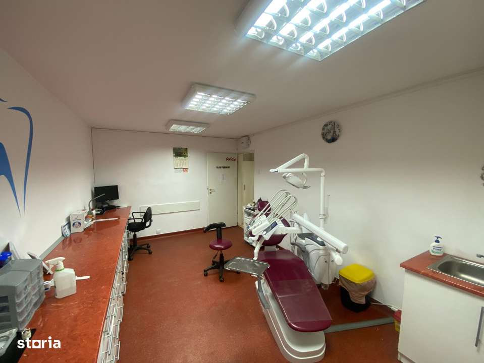 Se vinde 1/2 din Cabinet stomatologic, parter, 42,88mp, antifonat soni - Imagine principală: 4/12