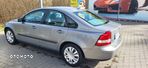 Volvo S40 2.4 Momentum - 25