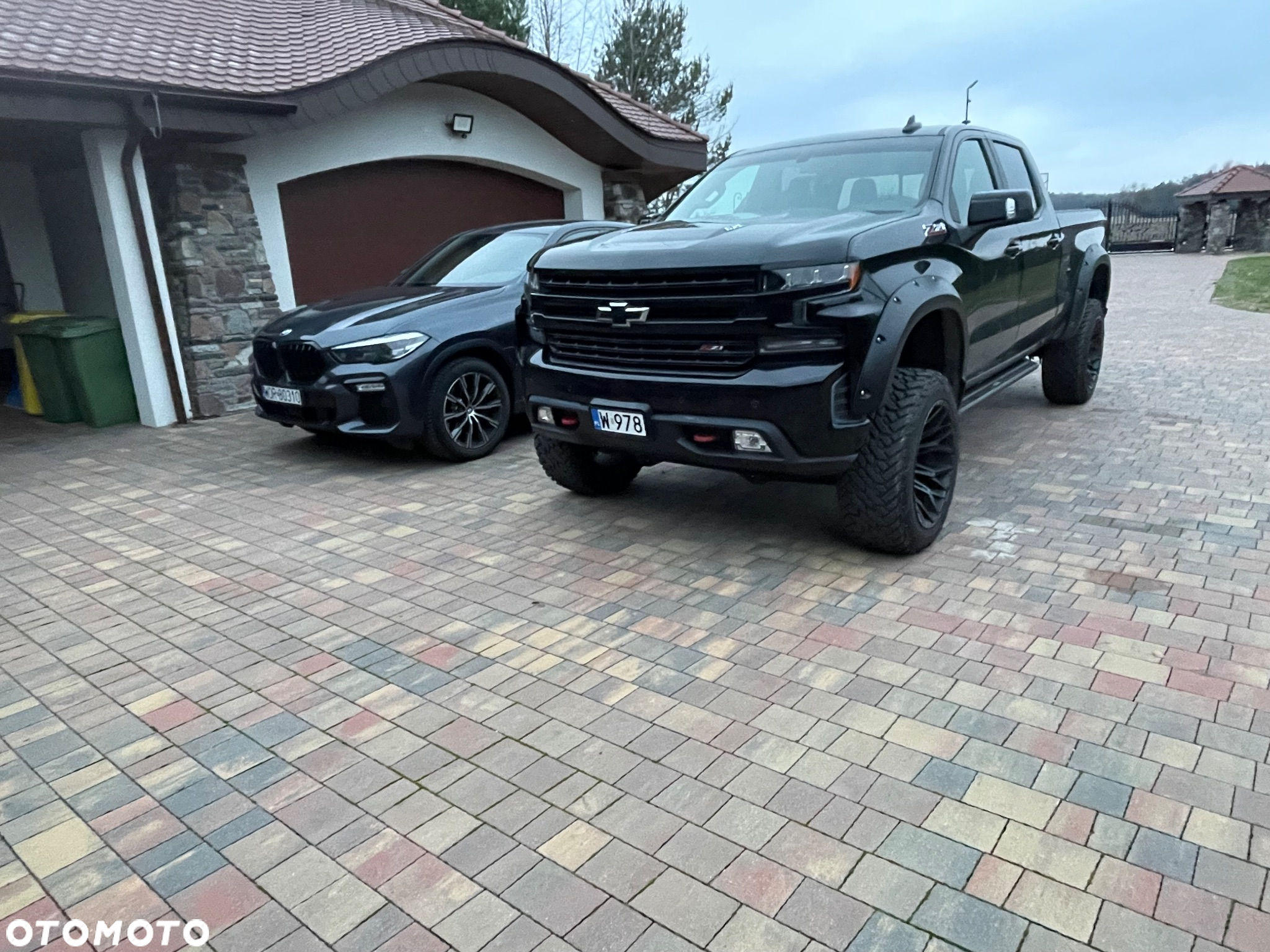 Chevrolet Silverado - 8