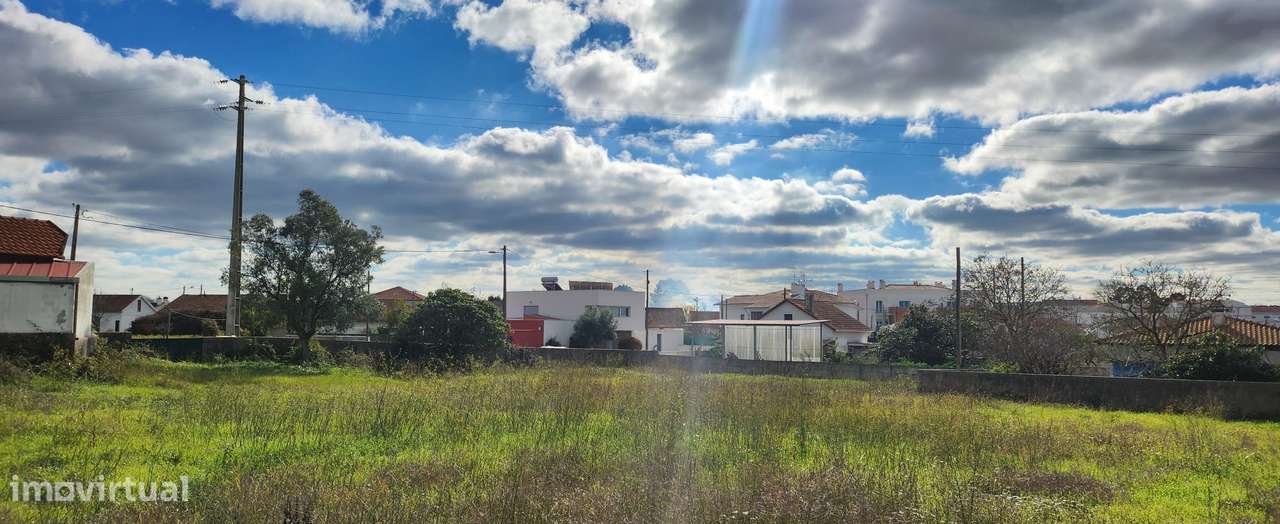 Extenso terreno urbano em Casal Galego - Marinha Grande-3