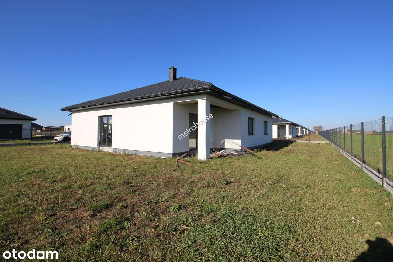 Nowy parterowy dom stan deweloperski 4 pokoje garaż-13