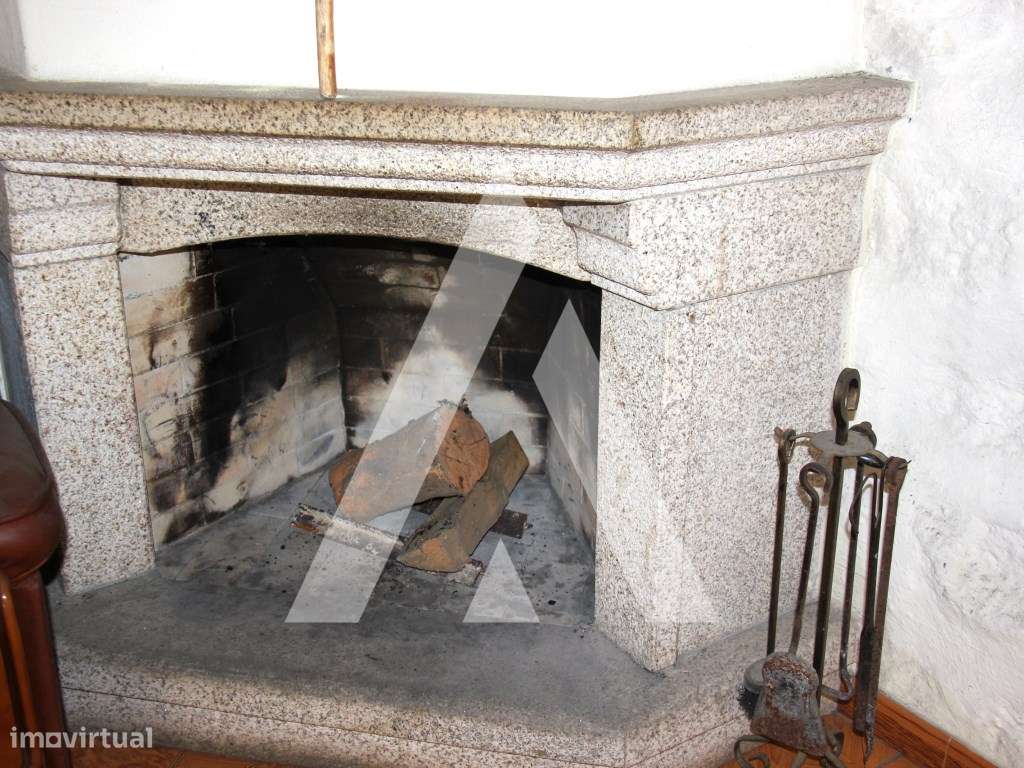 Quinta T6 histórica para recuperação, Guimarães.-15