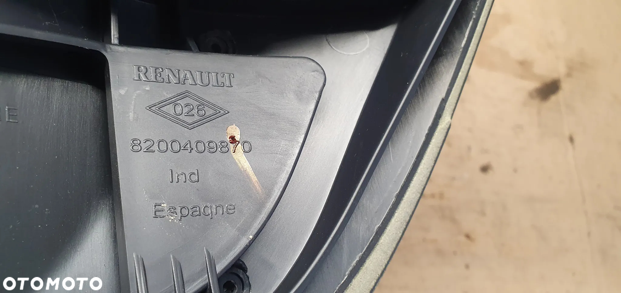 Osłona obudowa licznika zegarów daszek Renault Megane II 8200409870 - 4
