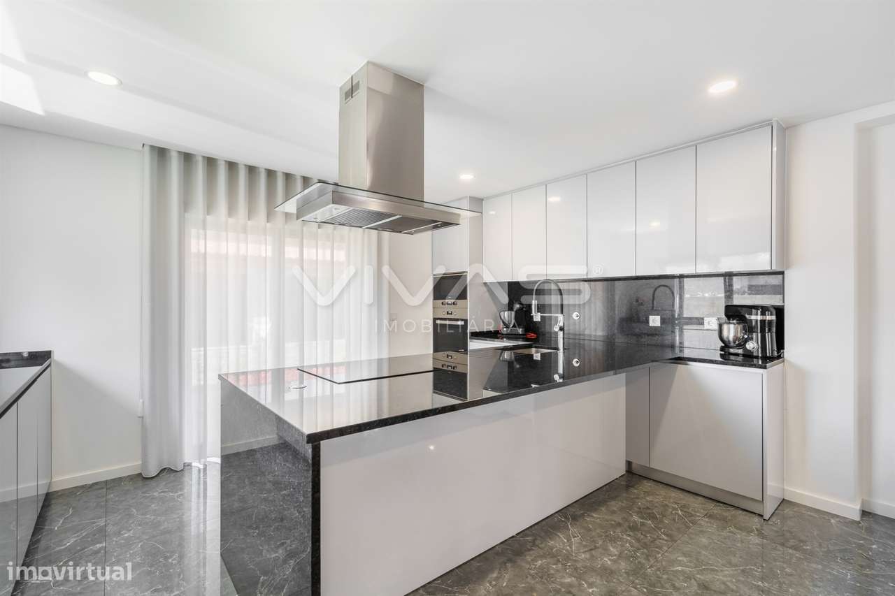 Moradia T4 Venda em Turiz,Vila Verde - Grande imagem: 5/42