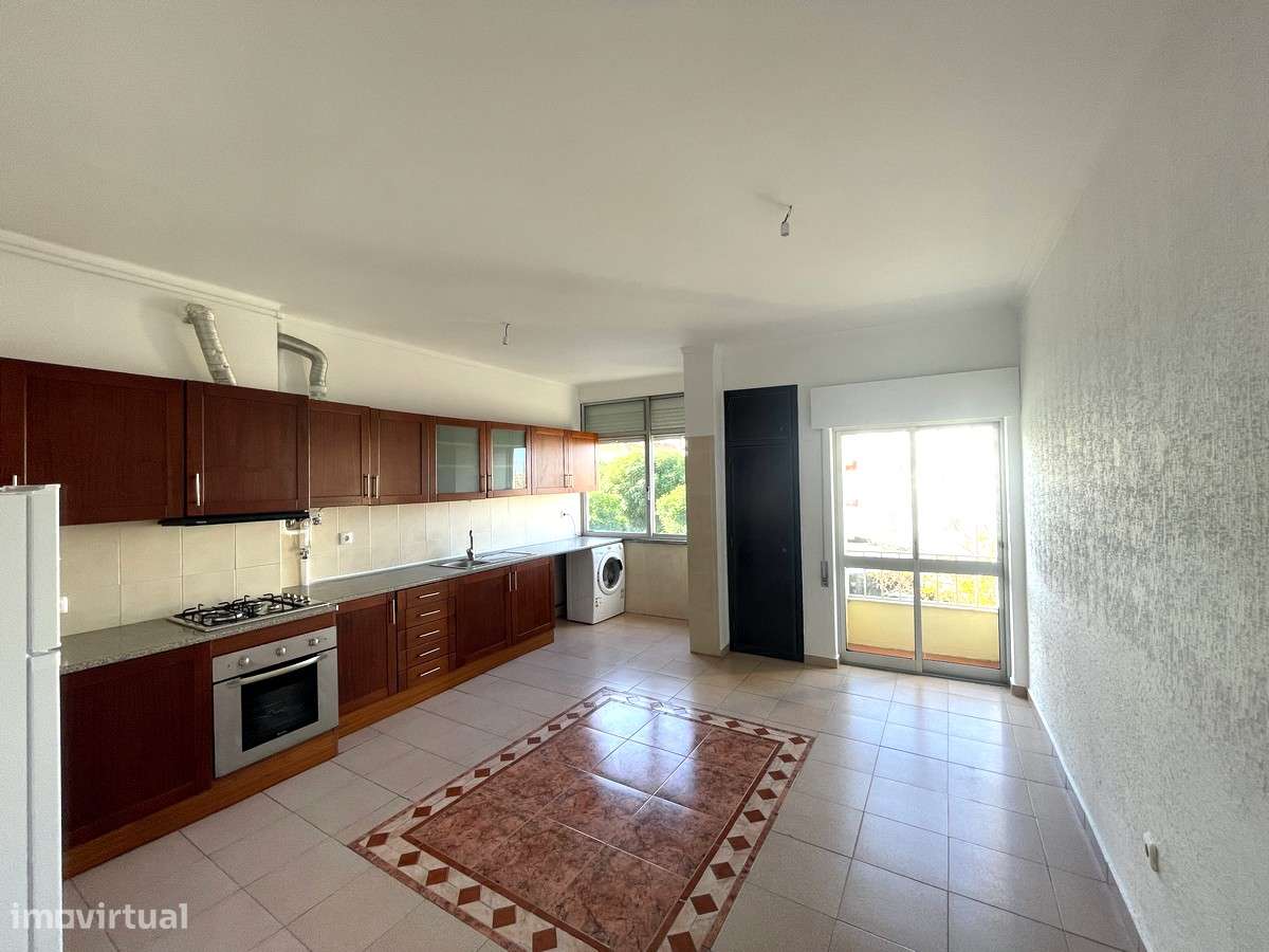 Apartamento T2 com arrecadação na Moita - Grande imagem: 5/9