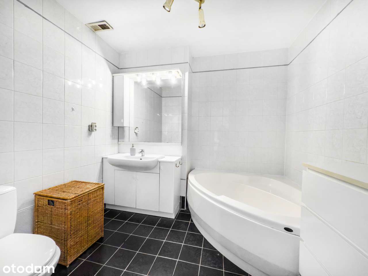 Dom w Piasecznie na osiedlu z basenem-18