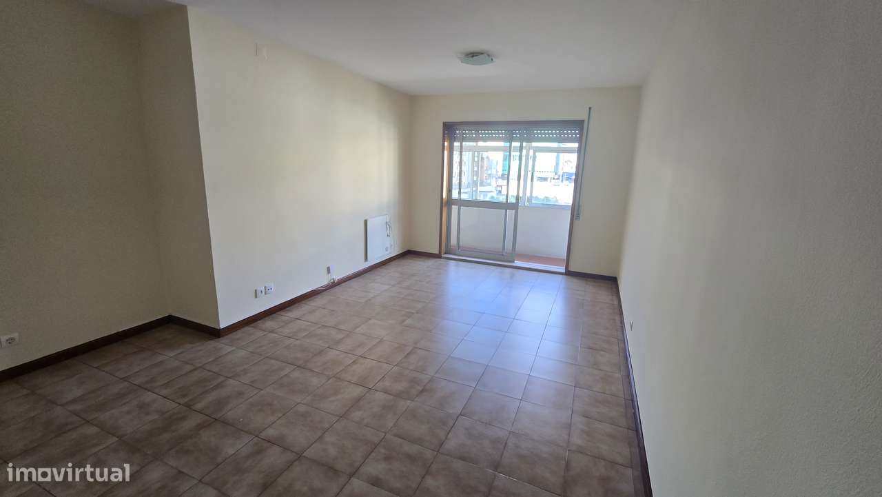 T2+1 lugar de garagem e arrumos Corte Inglês - Grande imagem: 1/28