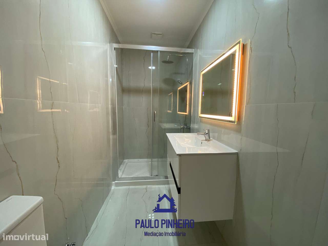 Moradia T4+1 Totalmente Renovada – Campanhã-15