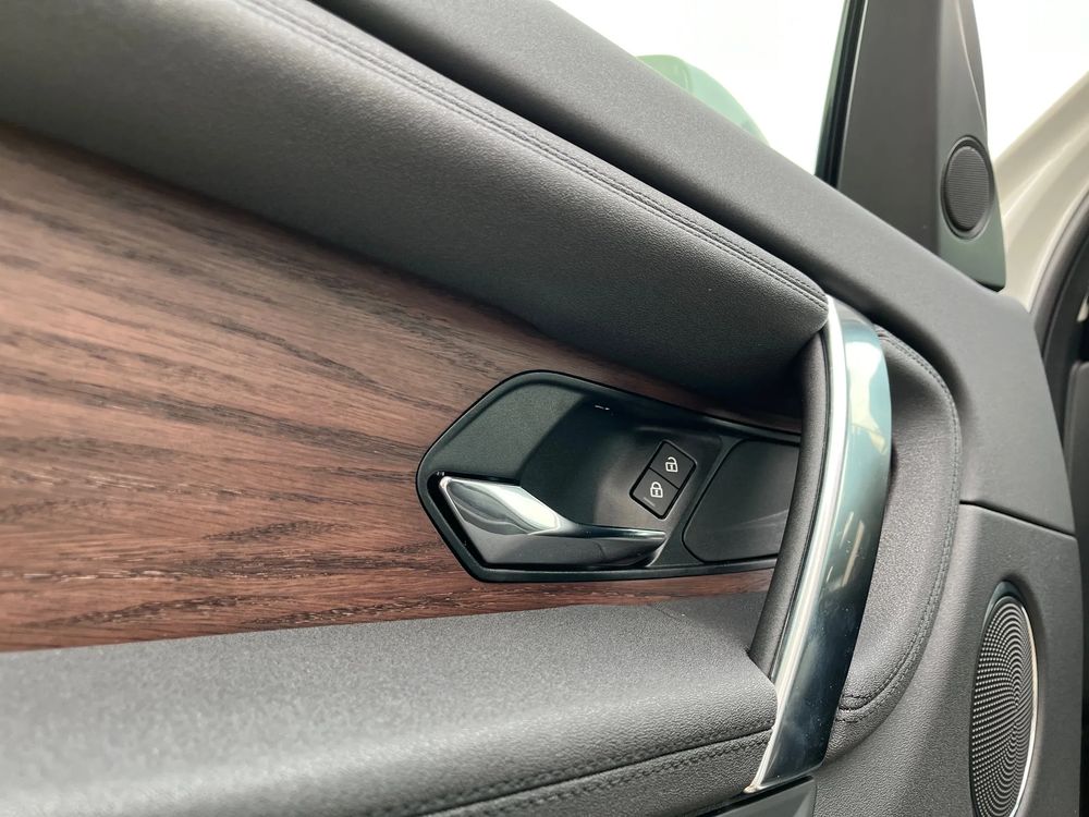 Land-Rover Discovery-Sport 2.0 Diesel 180 KM — zdjęcie 6