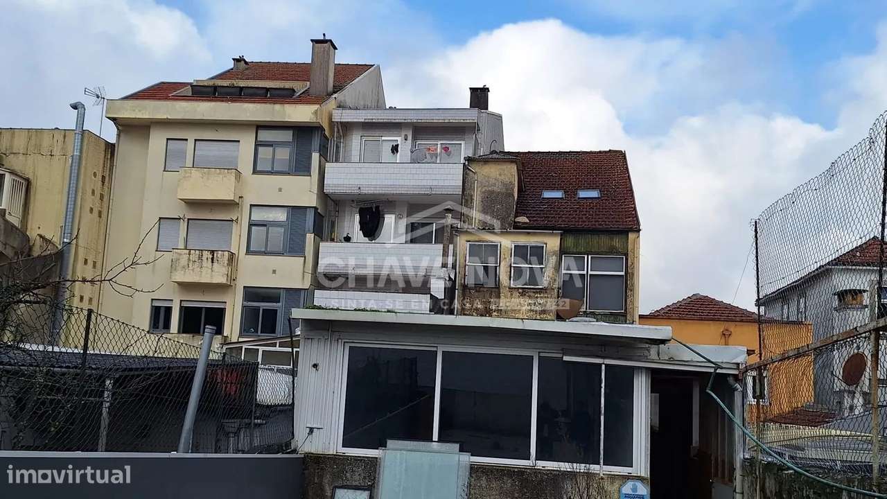 Prédio com Terreno em Costa Cabral (Porto) - Grande imagem: 5/24