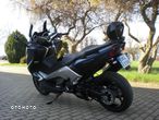 Yamaha Tmax - 8