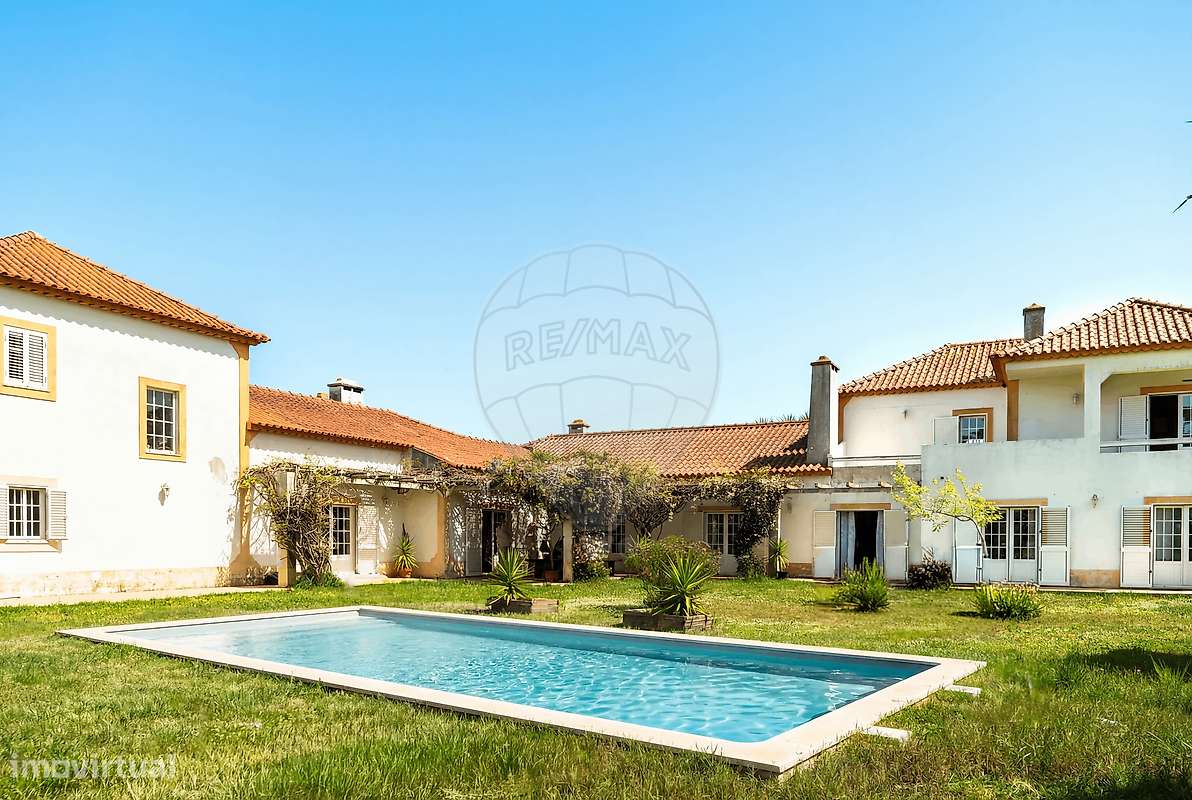 Moradia T8 para venda-8