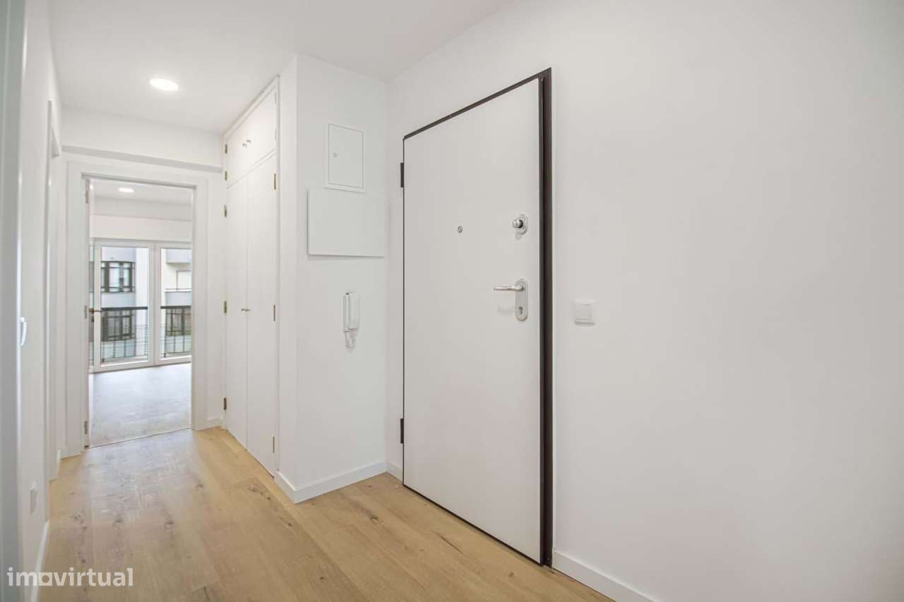 Onde o Seu Próximo Capítulo Começa – Apartamento T2 com Suíte | Rincho-10