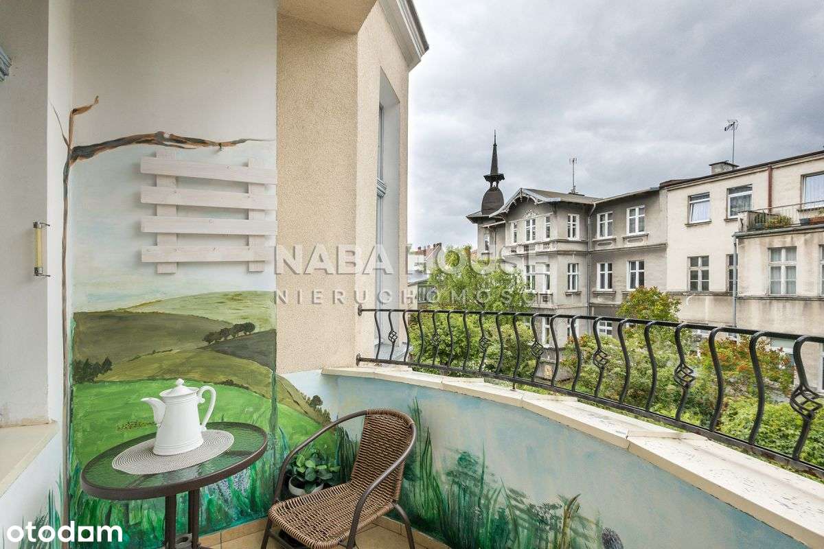 Słoneczny klimatyczny Apartament z dwoma balkonami-5