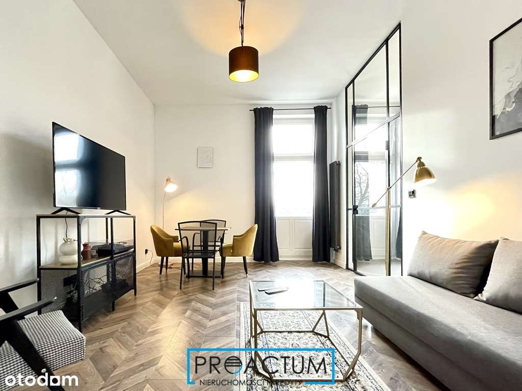 Mieszkanie w zabytkowej kamienicy-winda-balkon