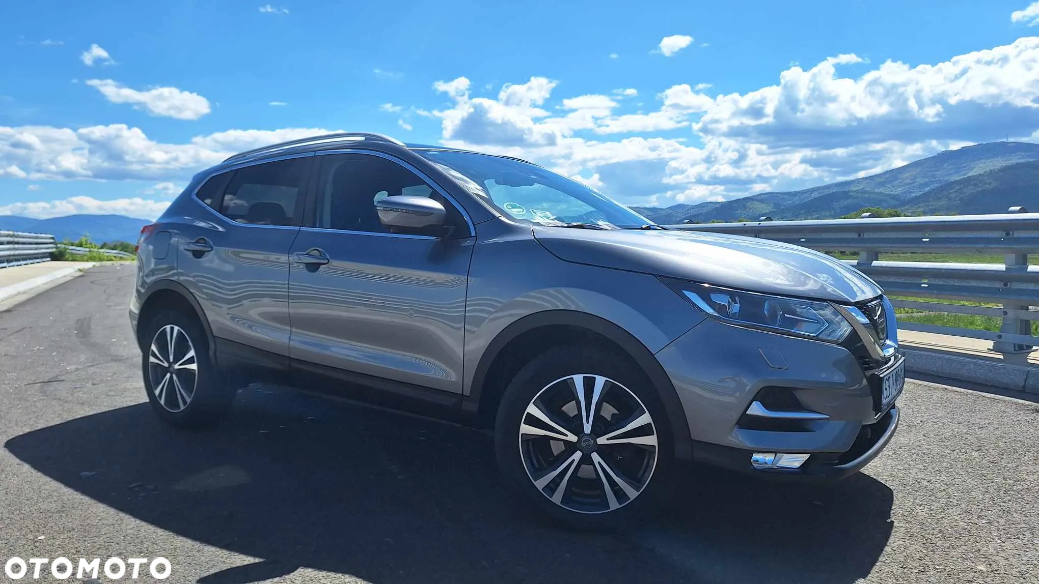 Nissan Qashqai - 2