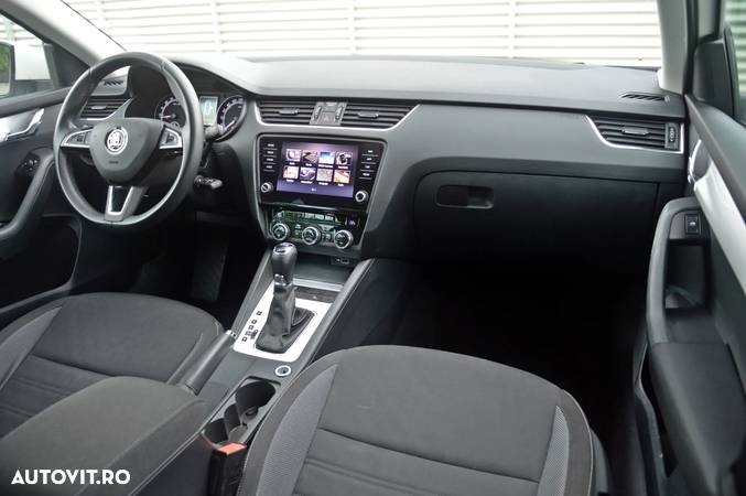 Skoda Octavia Combi Diesel 1.6 TDI DSG Style - 17