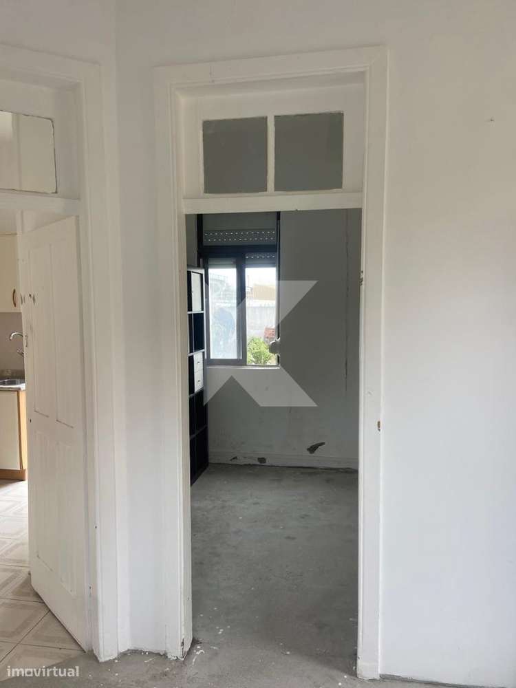 Moradia T2 à beira mar para remodelar-9