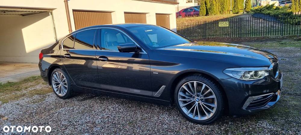 BMW Seria 5 520d xDrive Luxury Line - 4