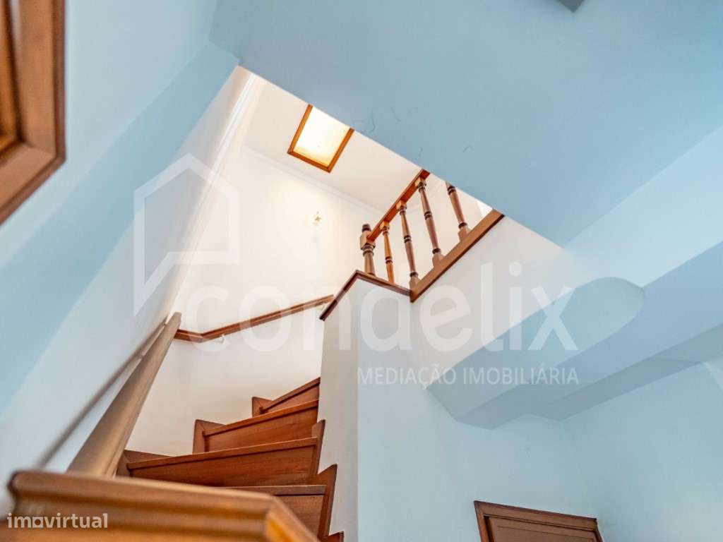 Duplex T6 para venda no Candal, Vila Nova de Gaia-18