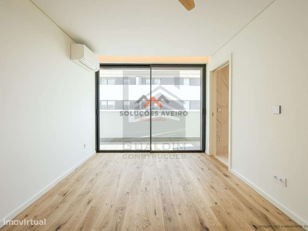 Apartamento T2+ Terraço Implex em Aveiro!-45