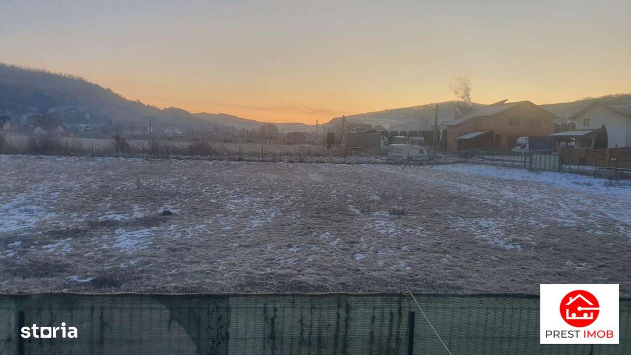 Teren Ivanesti-Livezeni 4300 mp - Imagine principală: 3/7