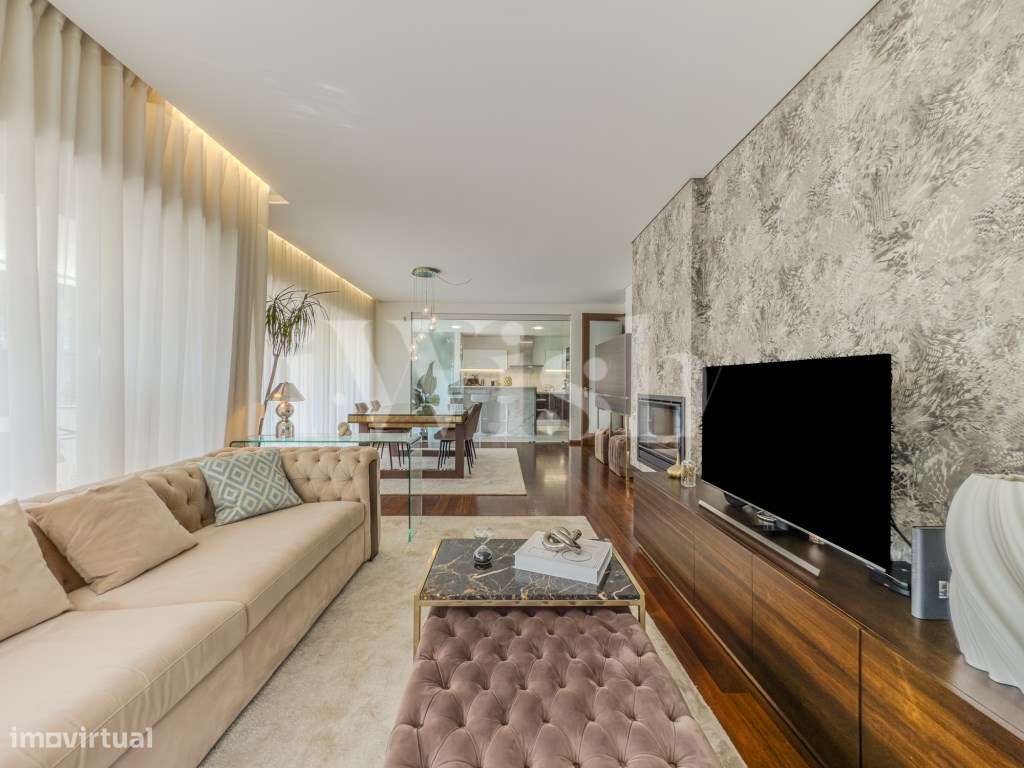 T3 Renovado com Varanda de 39 m² e Garagem Box - Canidelo - Grande imagem: 2/36