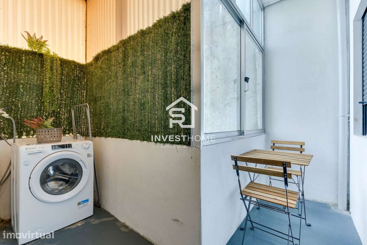 Prédio | 4 Apartamentos T2 | Licença AL ativa | Porto-37
