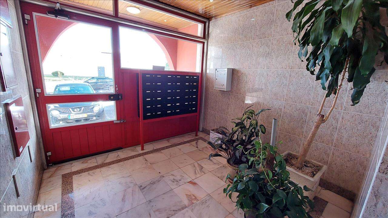 Apartamento T2 na Cavaleira, Algueirão Mem-Martins - Grande imagem: 2/23