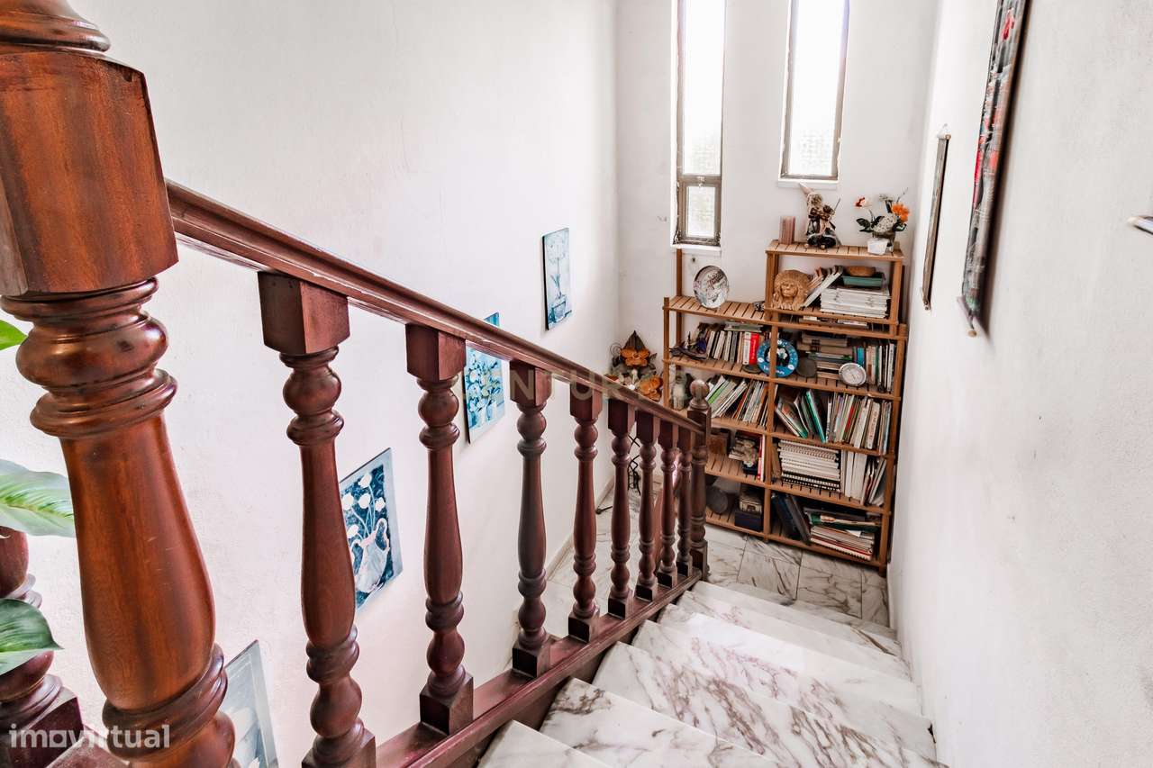 Casa T2 em Fernão Ferro, Seixal - Oportunidade Única!-24