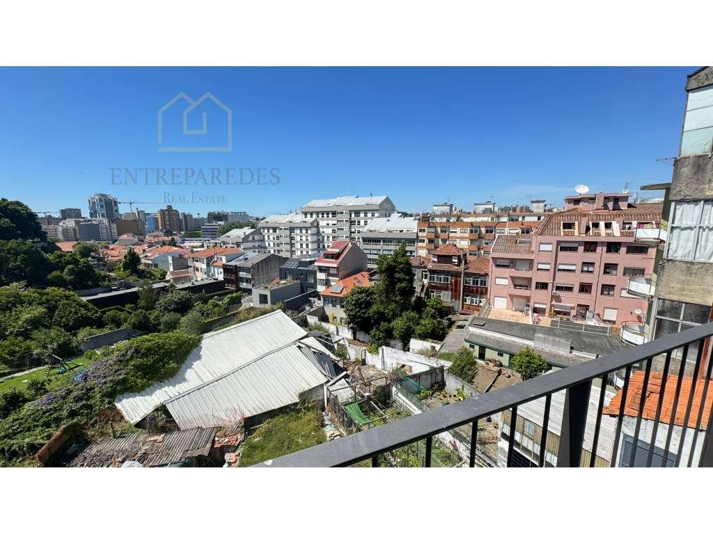 Comprar T2 duplex com varanda - Maternidade - Cedofeita - Porto - P... - Grande imagem: 5/56