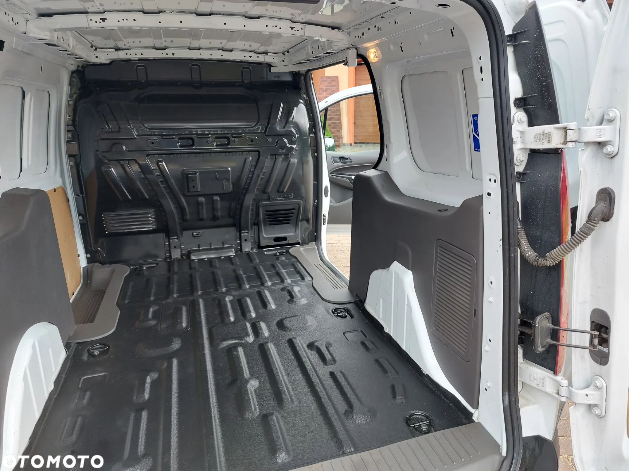 Ford Transit Connect - 24