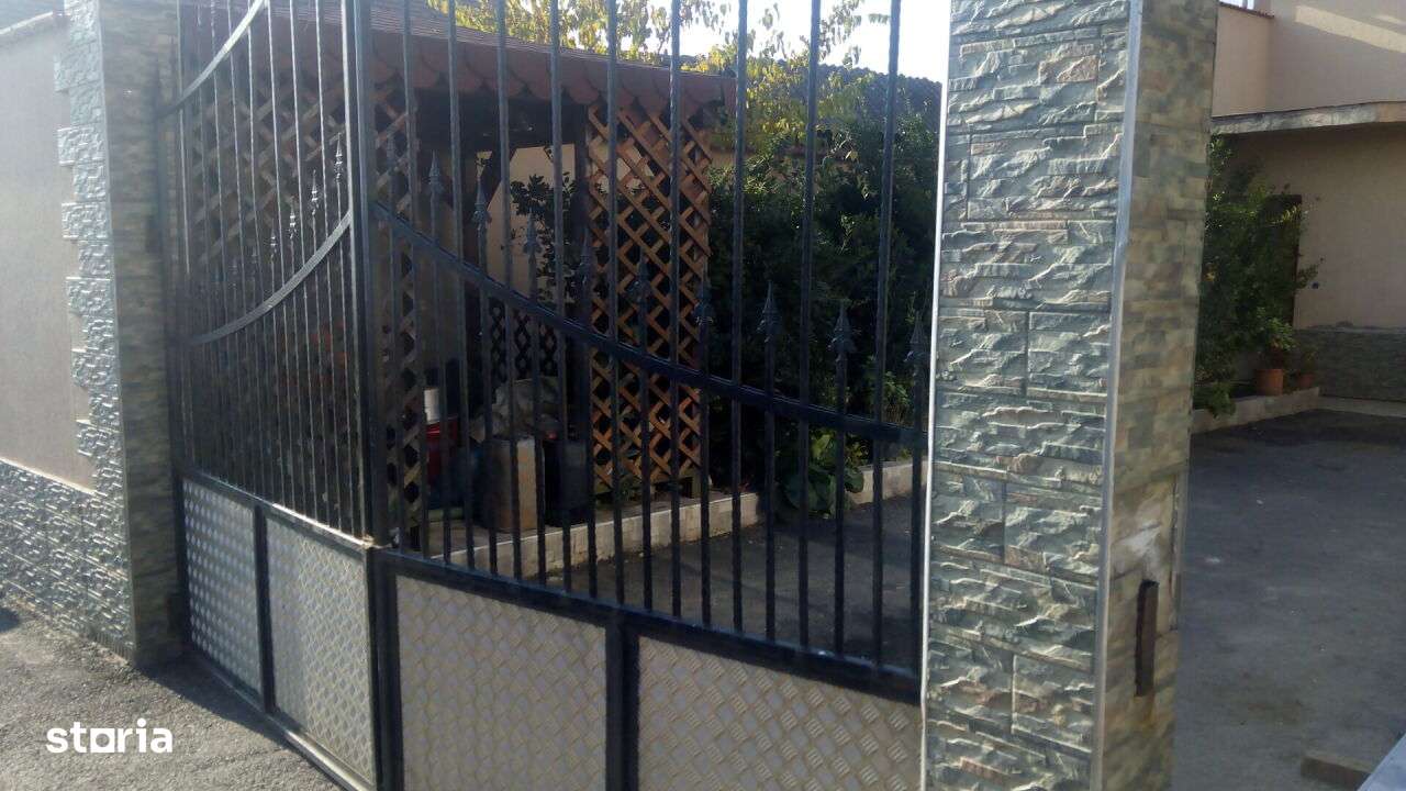 Casa de locuit P+M Comuna Lazareni, sat Cărăndeni - Imagine principală: 5/6