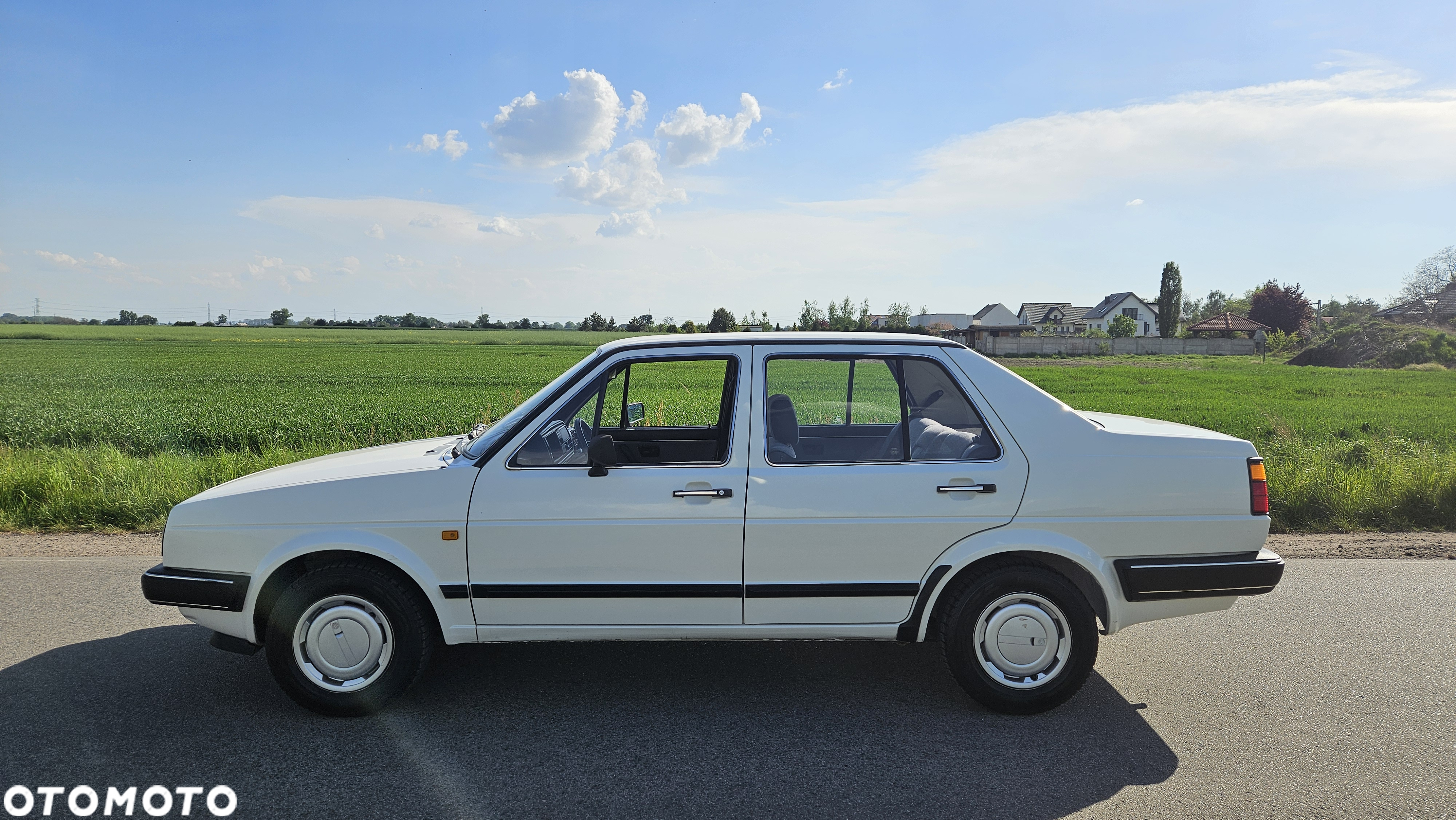 Volkswagen Jetta 1.3 GL - 16