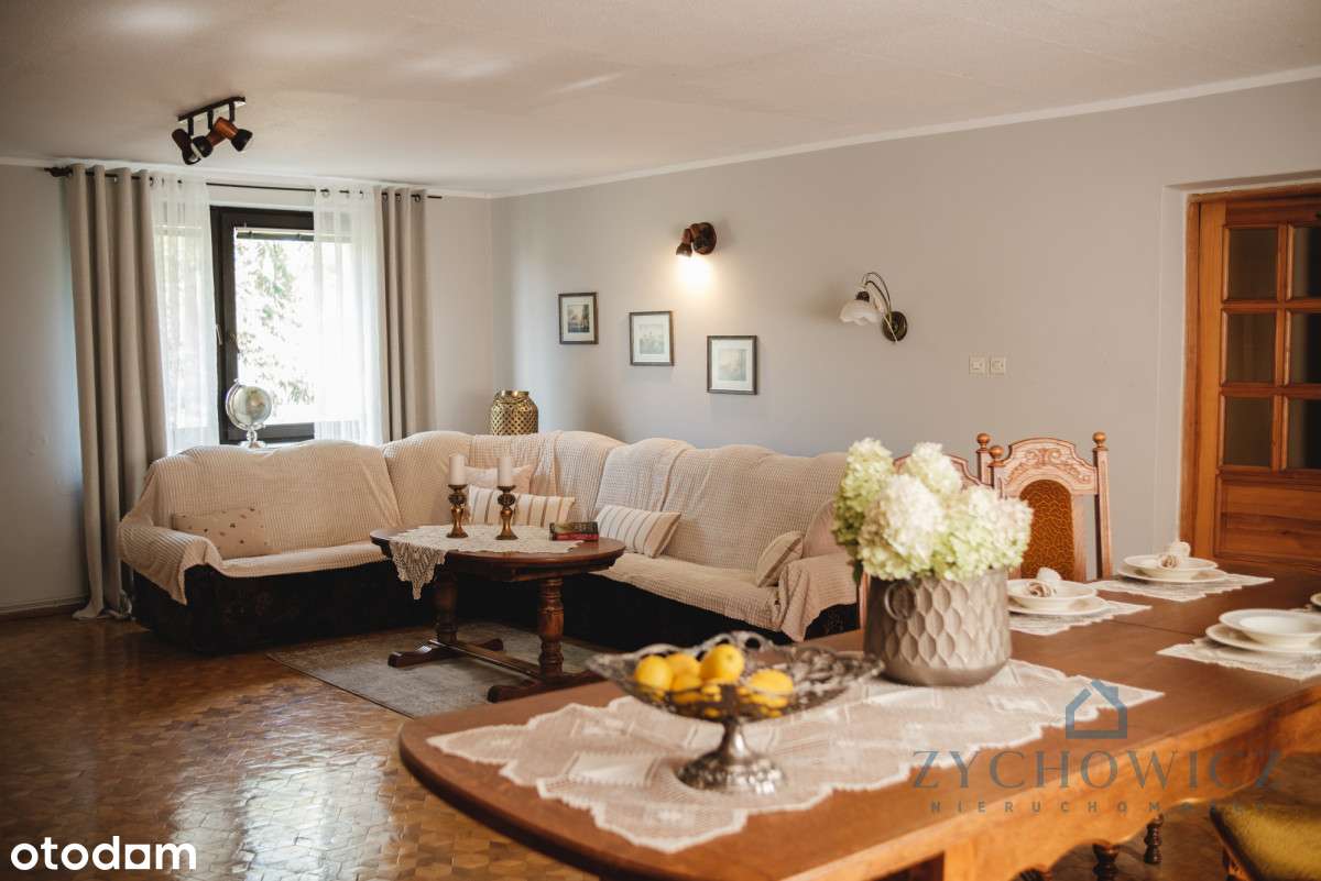 Dom w Wilkowie – przestrzeń, prywatność i natura-10