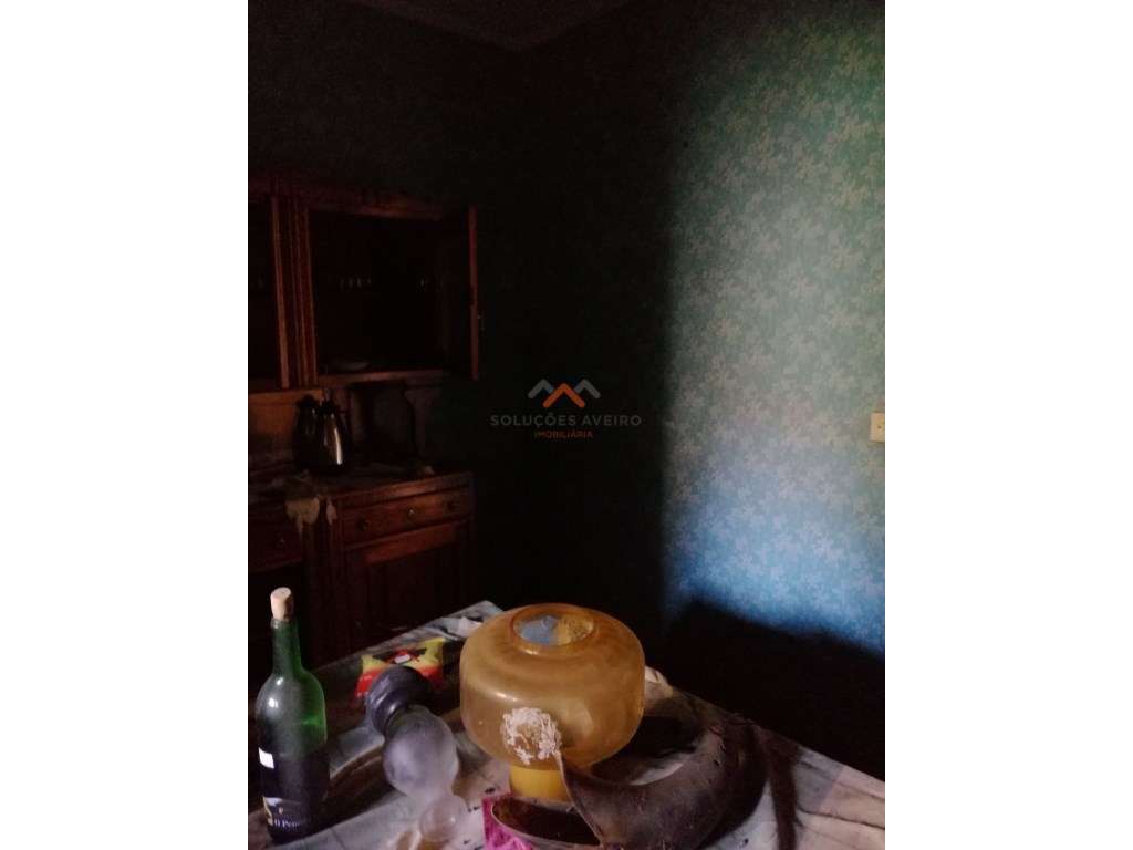 Moradia T4 com Espaço Comercial-30