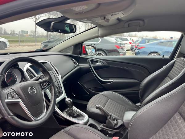 Opel Astra GTC 1.6 Turbo Edition - 11