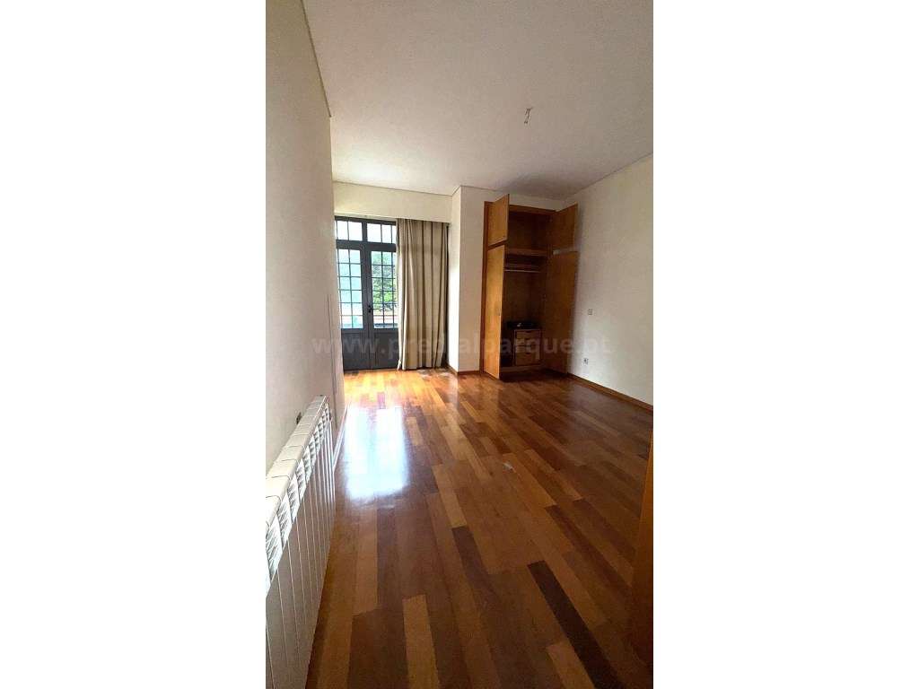 Apartamento T2 com lugar de garagem, Miramar / Granja - Grande imagem: 5/20